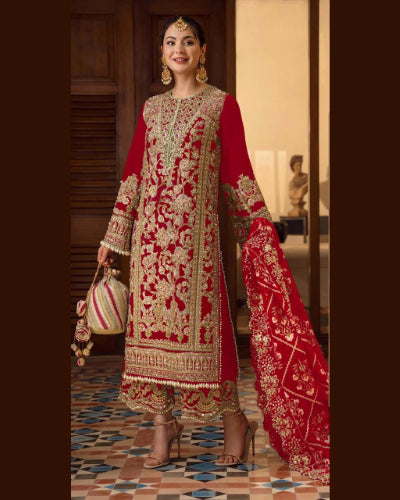 Woman’s Pakistani Style Straight Salwar Kameez