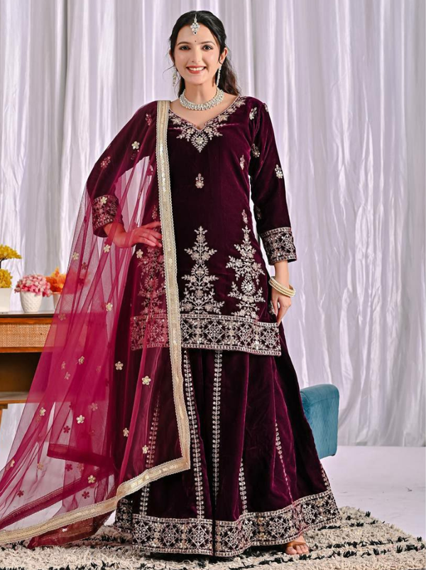 Stepnshop Velvet Embroidered Skirt Set with Sequence Work