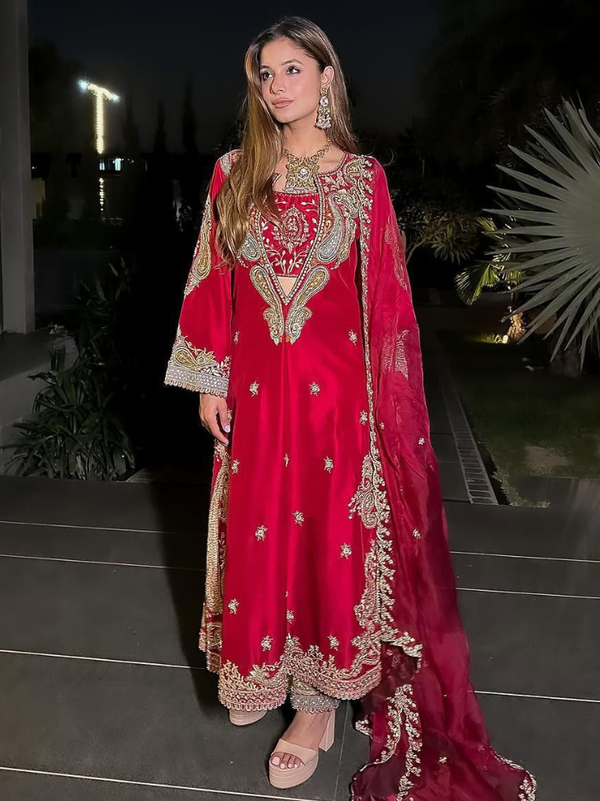 Stepnshop (ST06) Elegant Chinon Kameez Set with Embroidered Georgette Dupatta