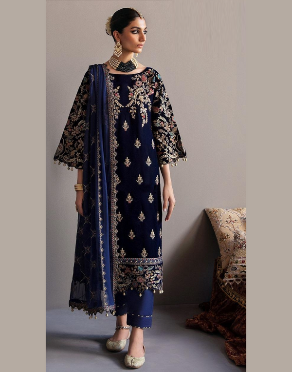 Heavy Velvet Designer Pakistani Style Suit