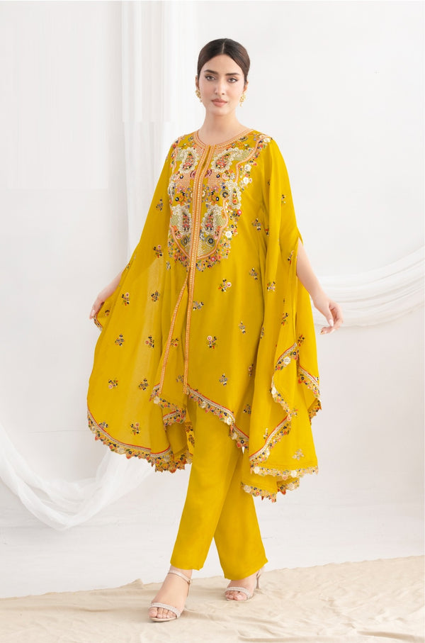 Stepnshop Chinon Kaftan Set with Sequin & Floral Embroidery